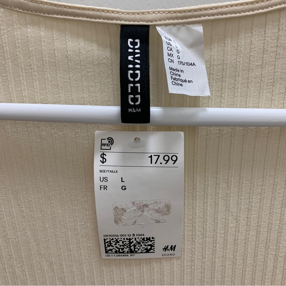 H&M Long Sleeve Ribbed dress in cream color - Picture 4 of 6